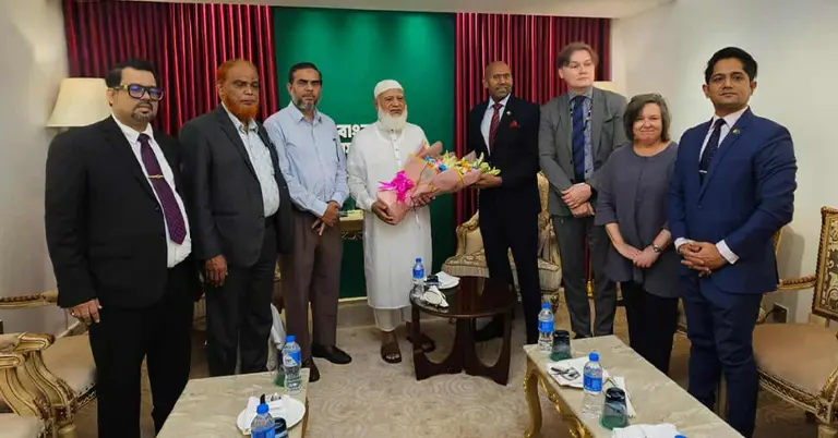 ডা. শফিকুর রহমান ও কানাডিয়ান হাইকমিশনার অজিত শিং